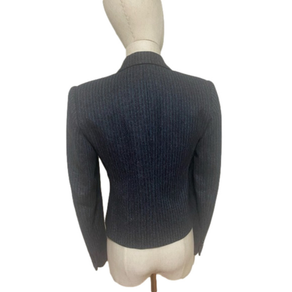 90S GRAY & BLUE PINSTRIPE WOOL BLEND CROPPED VINTAGE BLAZER GILMOR EUC 5/6 - Picture 3 of 8